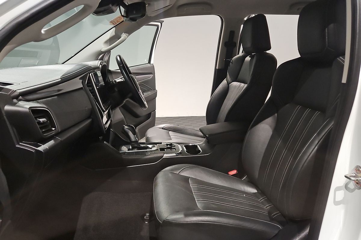 2022 Isuzu MU-X LS-T