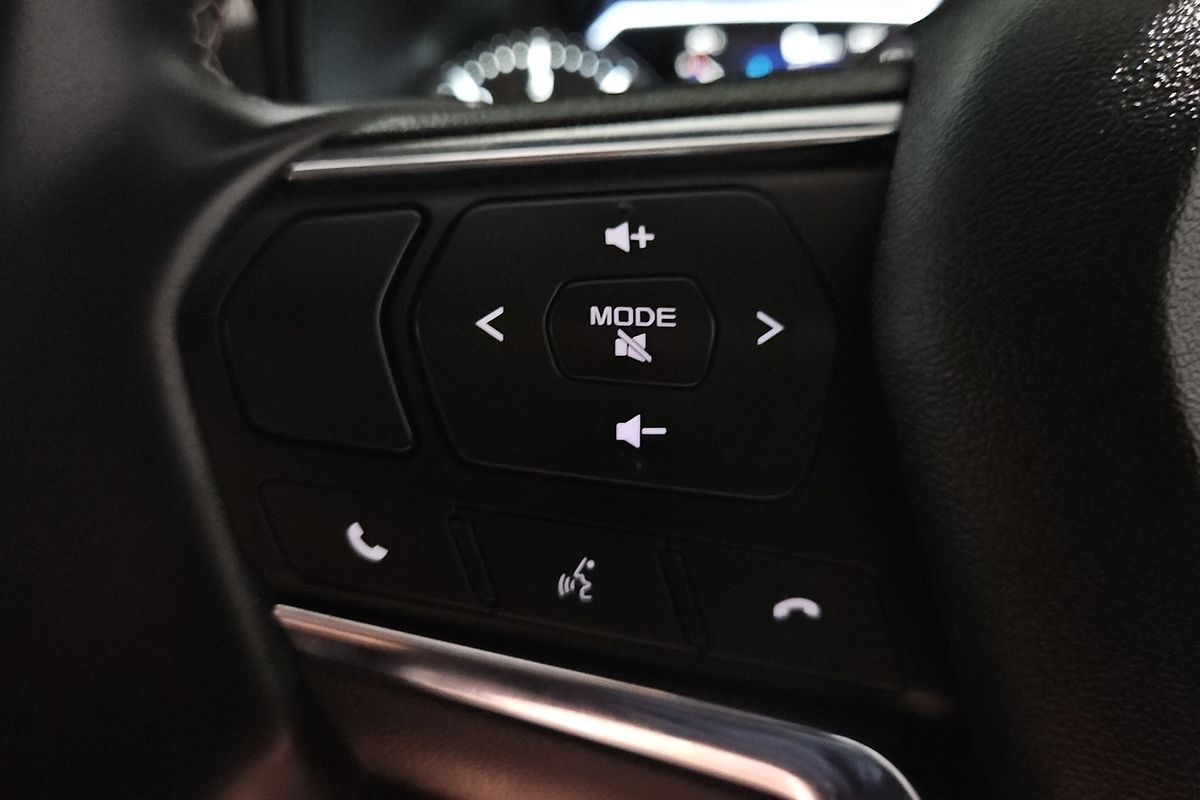 2022 Isuzu MU-X LS-T