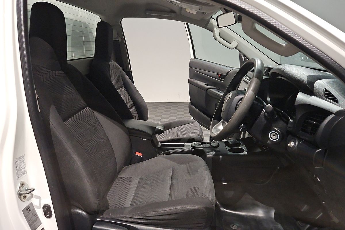 2019 Toyota Hilux SR GUN126R 4X4
