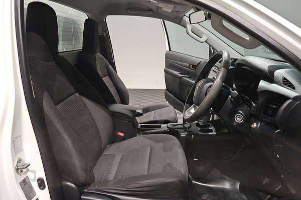 2019 Toyota Hilux SR GUN126R 4X4