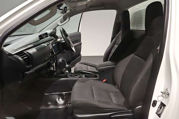 2019 Toyota Hilux SR GUN126R 4X4