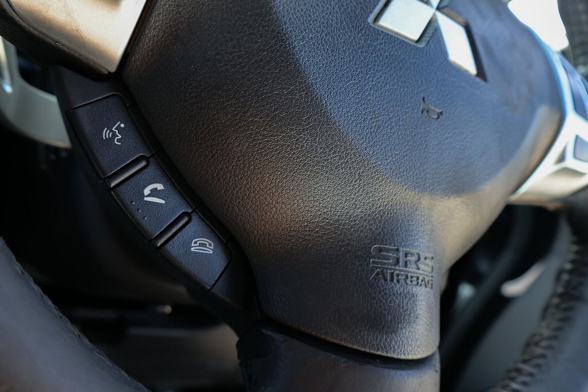 2015 Mitsubishi Lancer XLS CJ