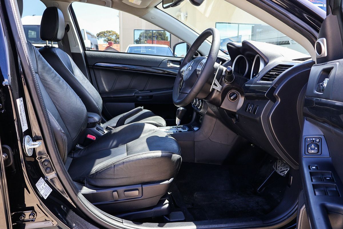 2015 Mitsubishi Lancer XLS CJ