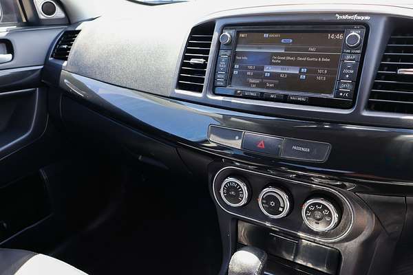 2015 Mitsubishi Lancer XLS CJ