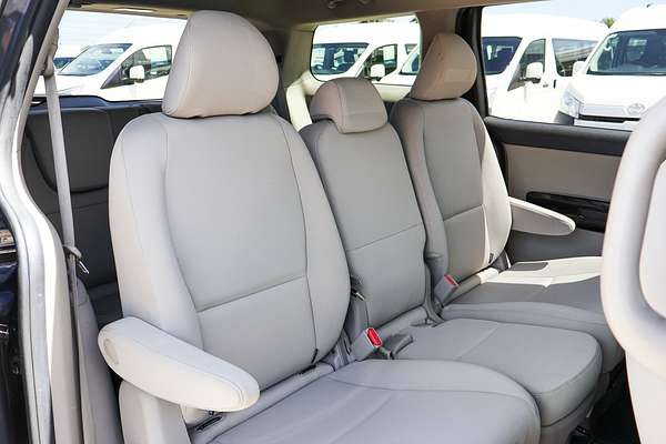 2017 Kia Carnival SLi YP