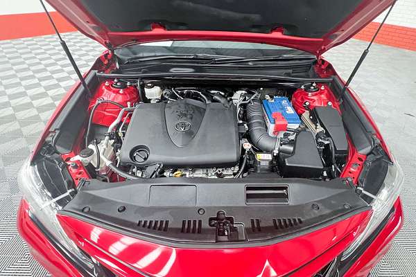 2019 Toyota Camry SX GSV70R