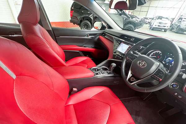 2019 Toyota Camry SX GSV70R