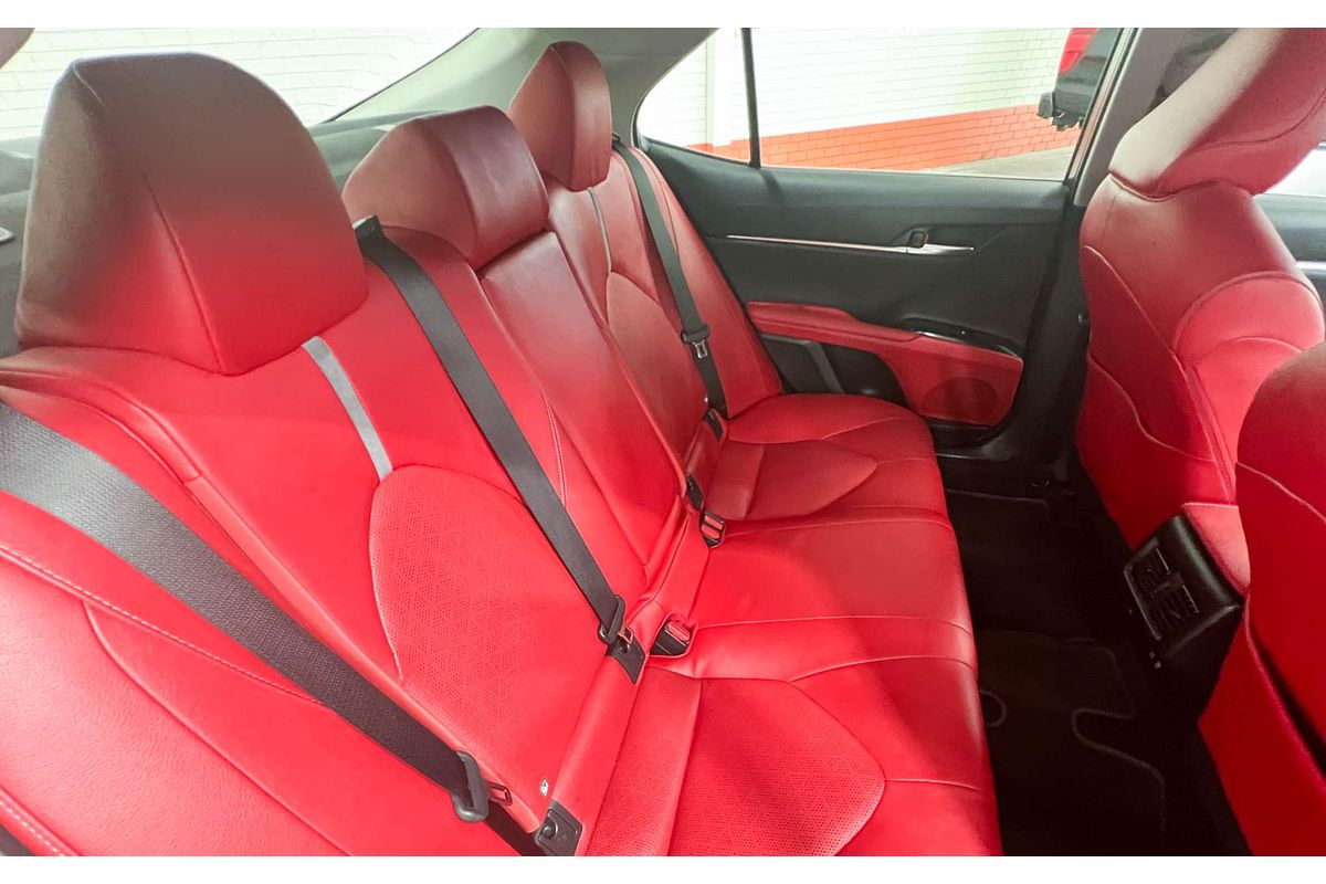 2019 Toyota Camry SX GSV70R