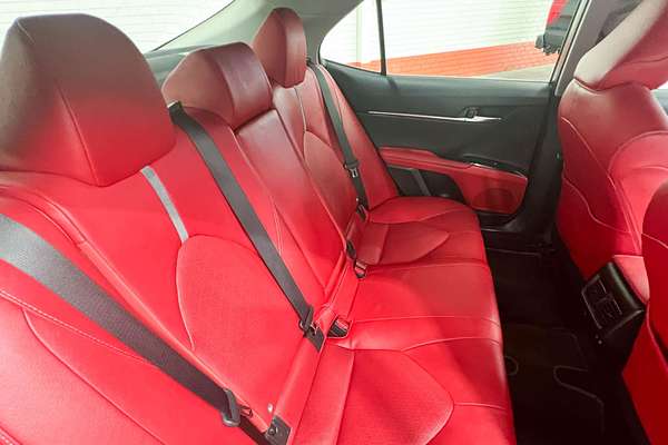 2019 Toyota Camry SX GSV70R