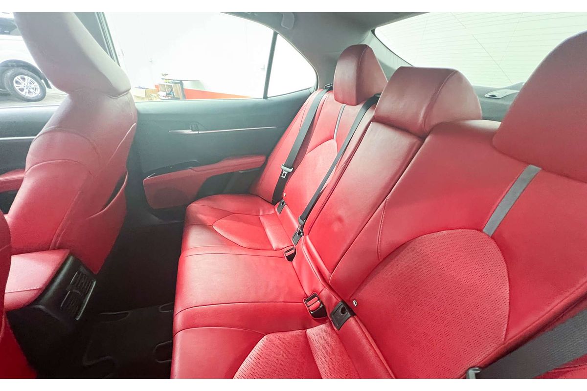 2019 Toyota Camry SX GSV70R