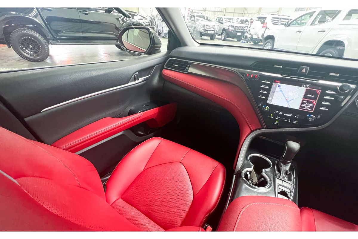 2019 Toyota Camry SX GSV70R