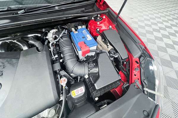 2019 Toyota Camry SX GSV70R