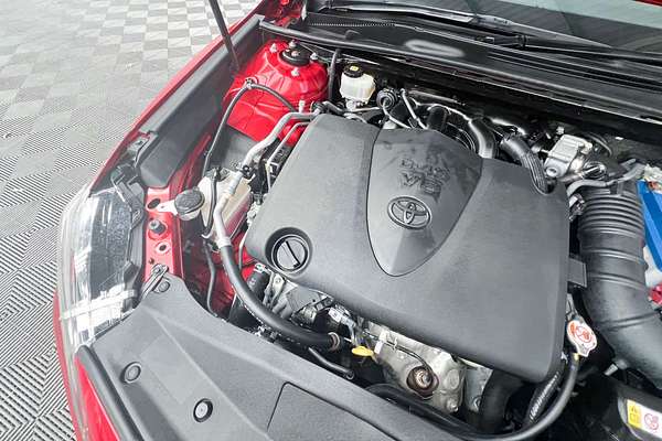 2019 Toyota Camry SX GSV70R