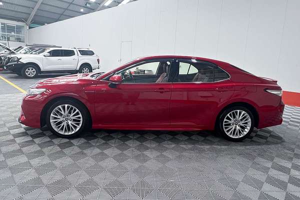 2019 Toyota Camry SX GSV70R