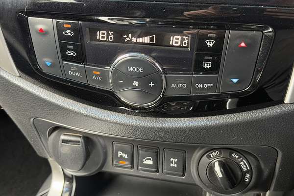 2015 Nissan Navara ST-X D23 4X4