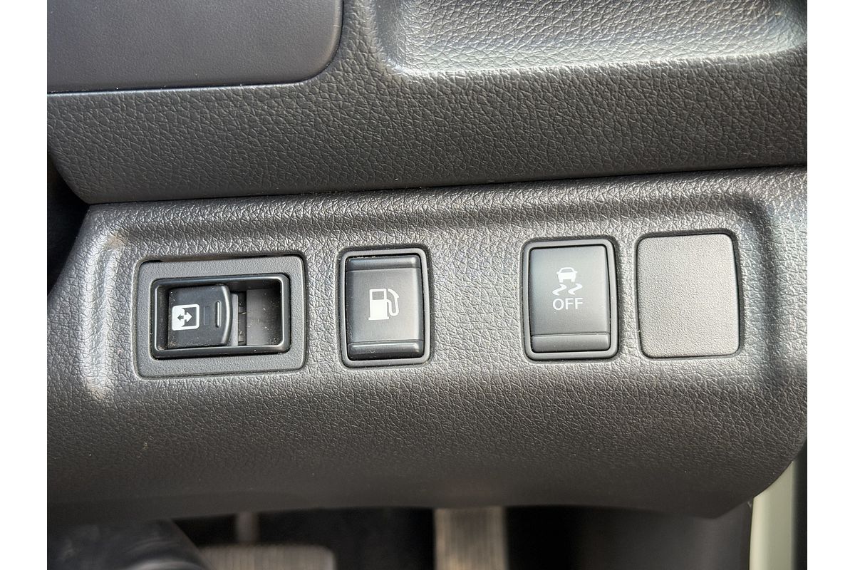 2015 Nissan Navara ST-X D23 4X4