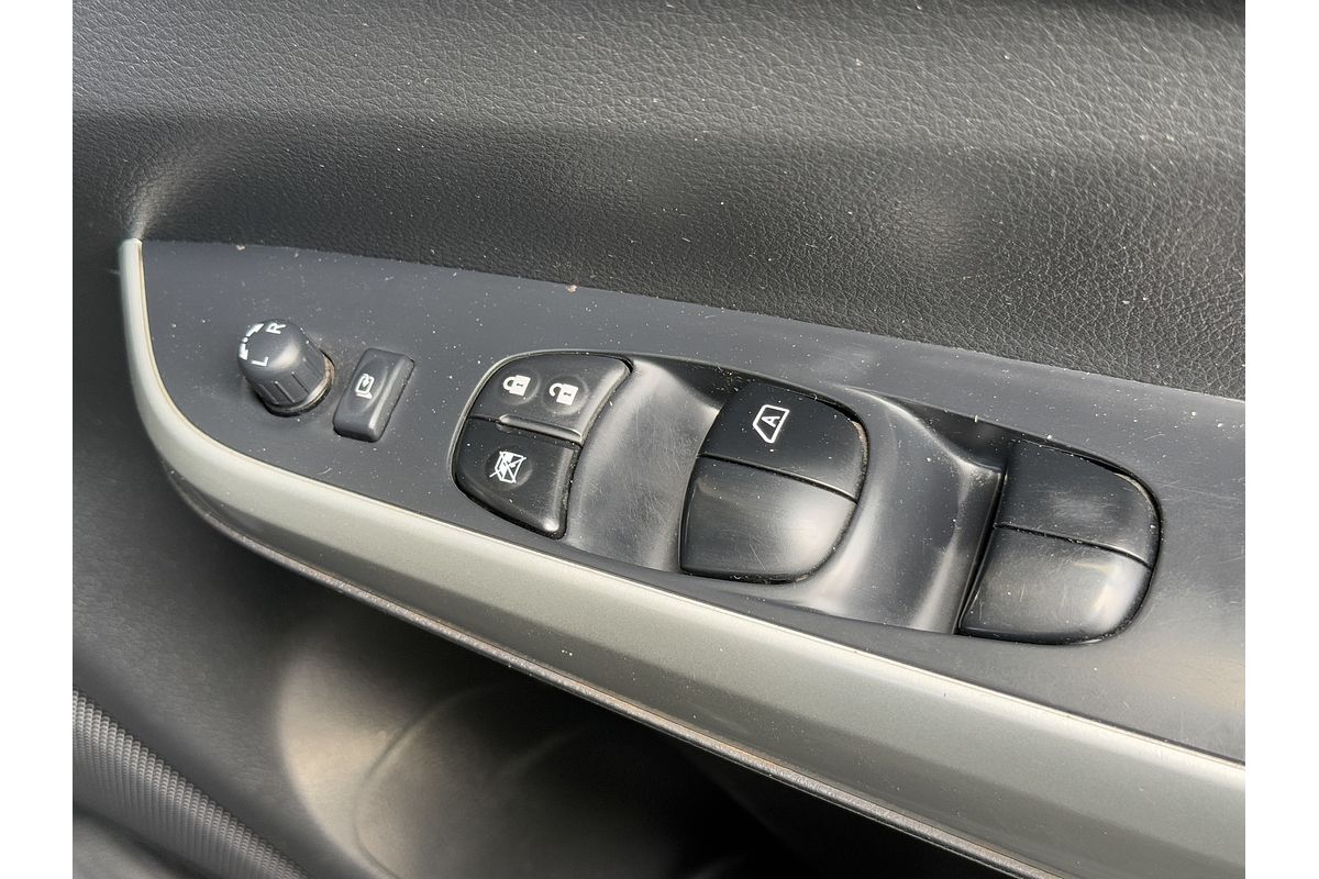 2015 Nissan Navara ST-X D23 4X4