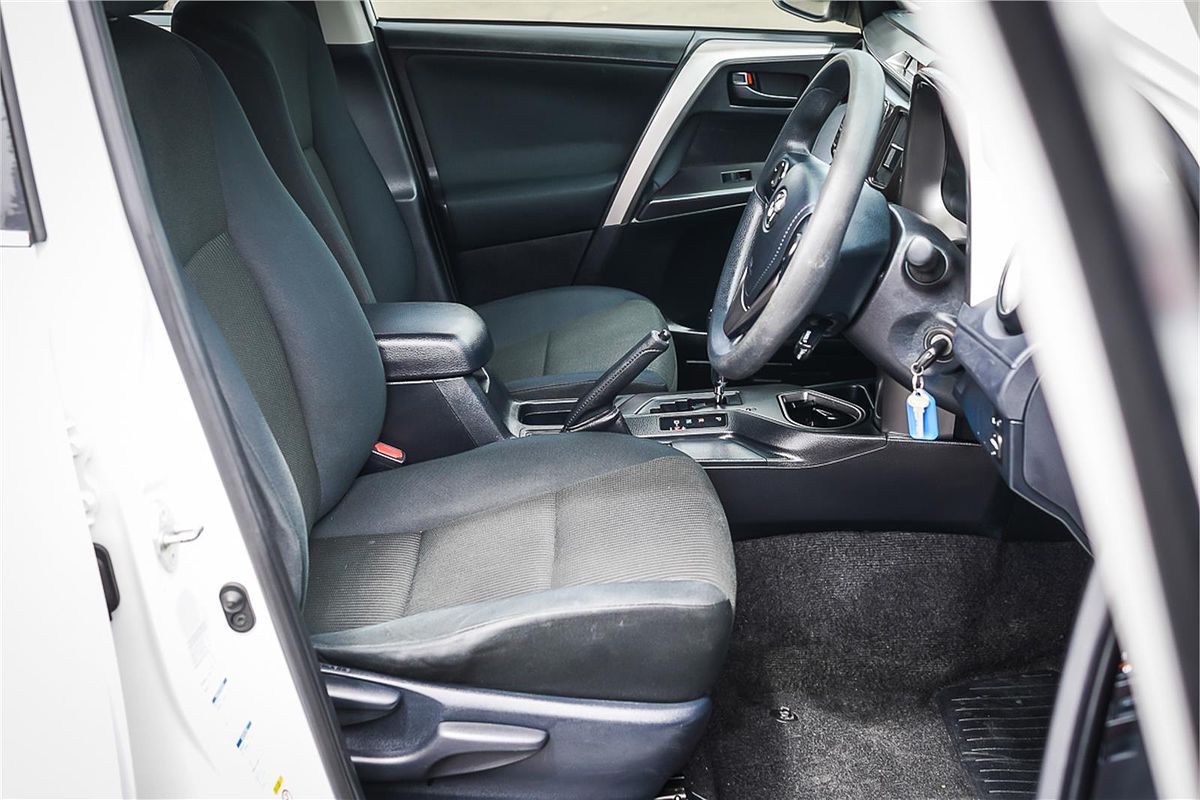 2017 Toyota RAV4 GX ALA49R