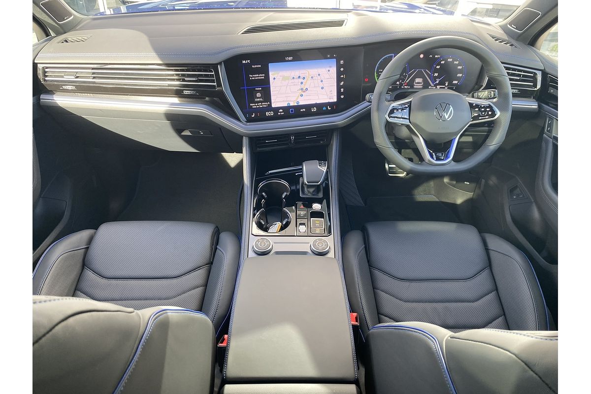 2024 Volkswagen Touareg R RC