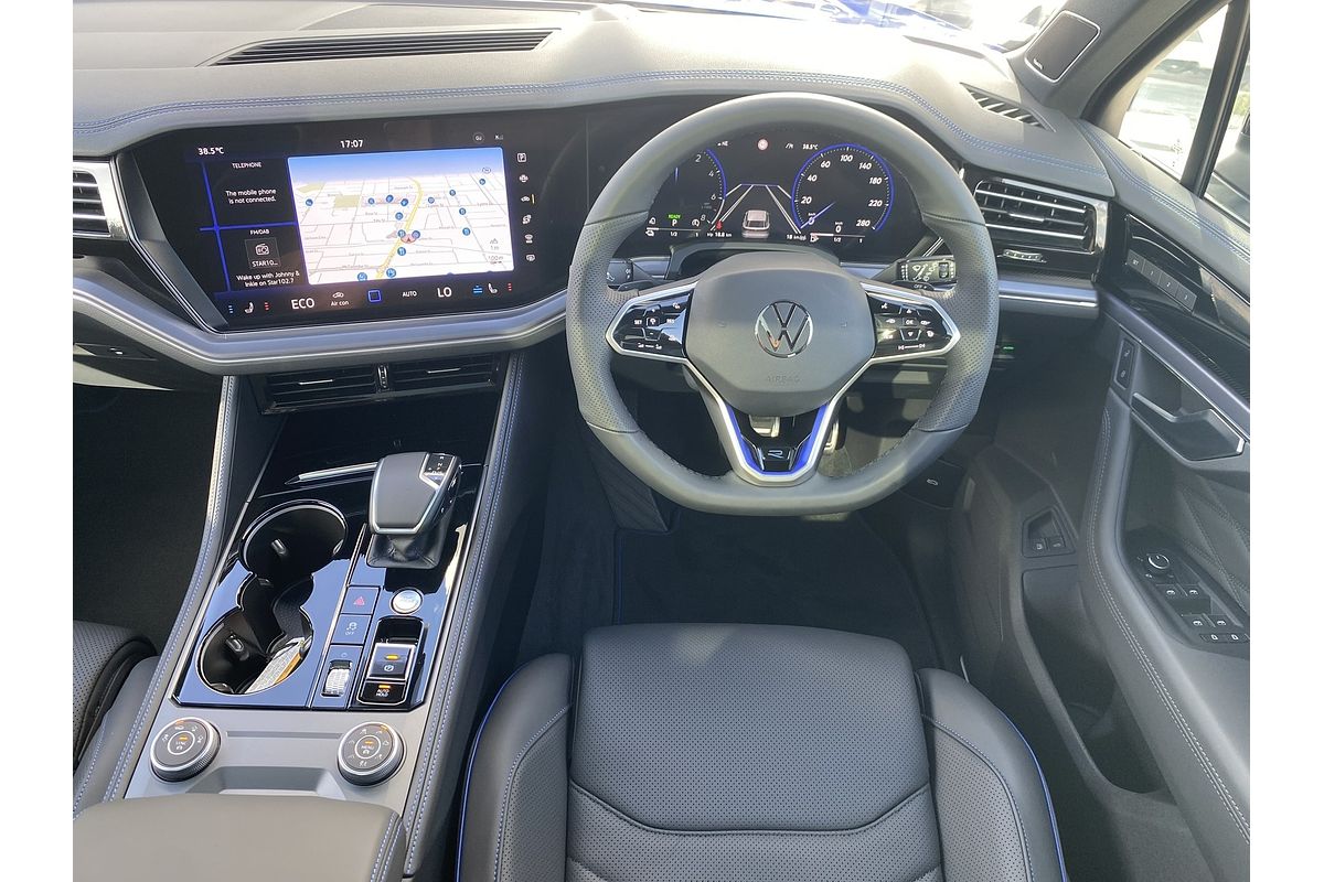 2024 Volkswagen Touareg R RC