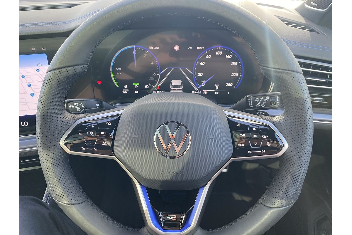 2024 Volkswagen Touareg R RC