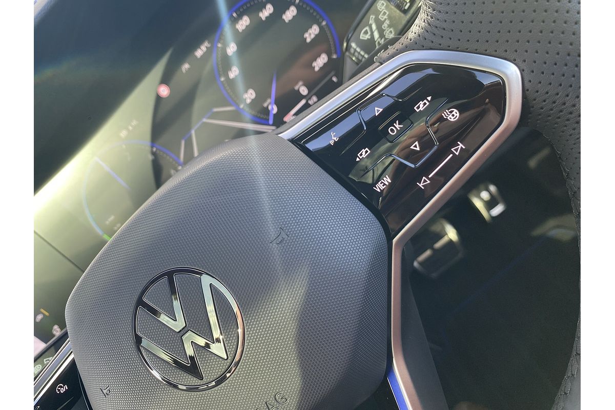 2024 Volkswagen Touareg R RC