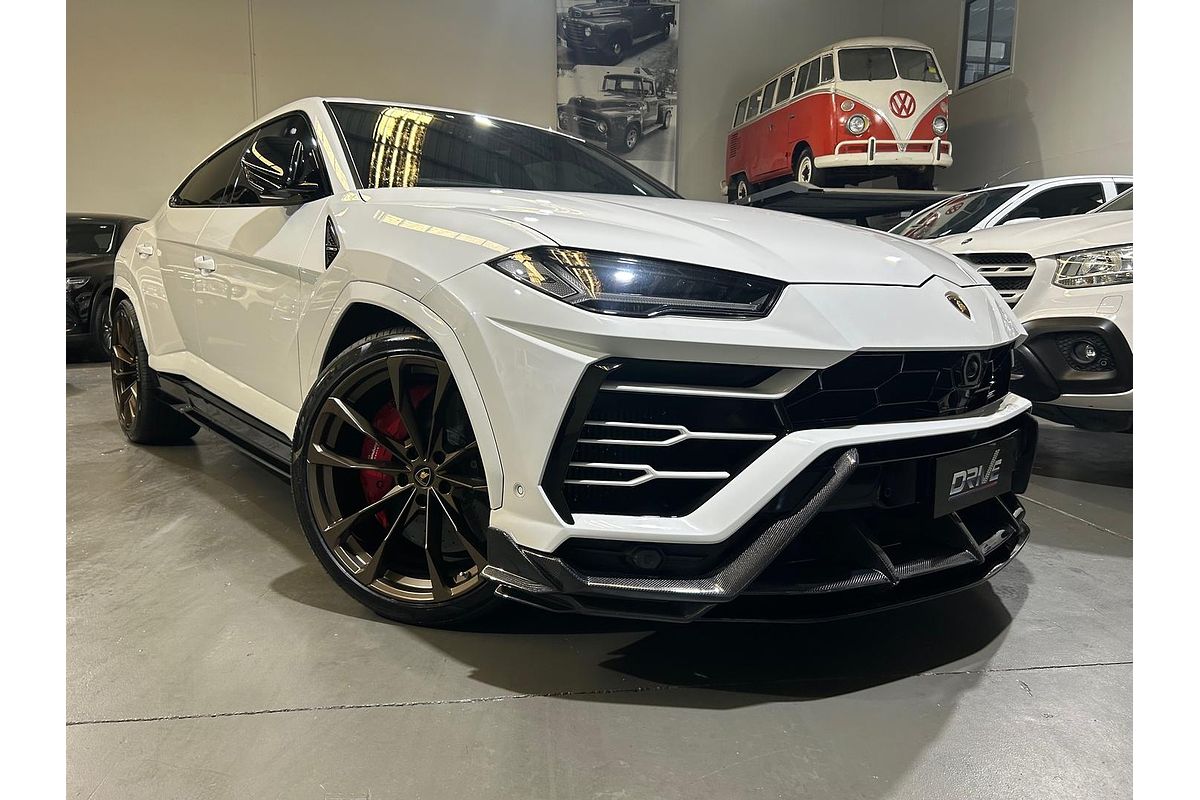 2019 Lamborghini Urus 636