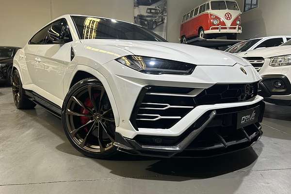 2019 Lamborghini Urus 636