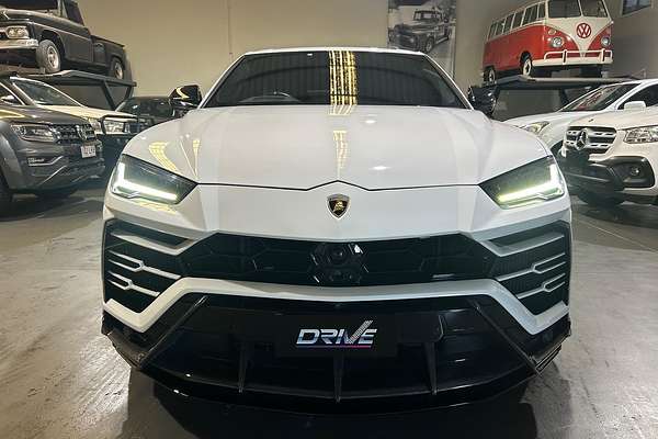 2019 Lamborghini Urus 636