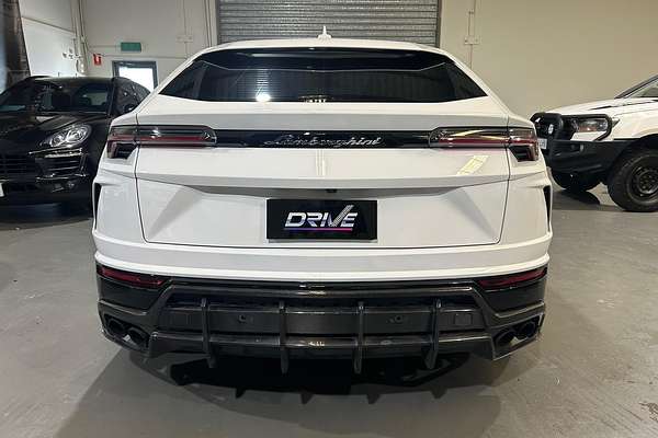 2019 Lamborghini Urus 636