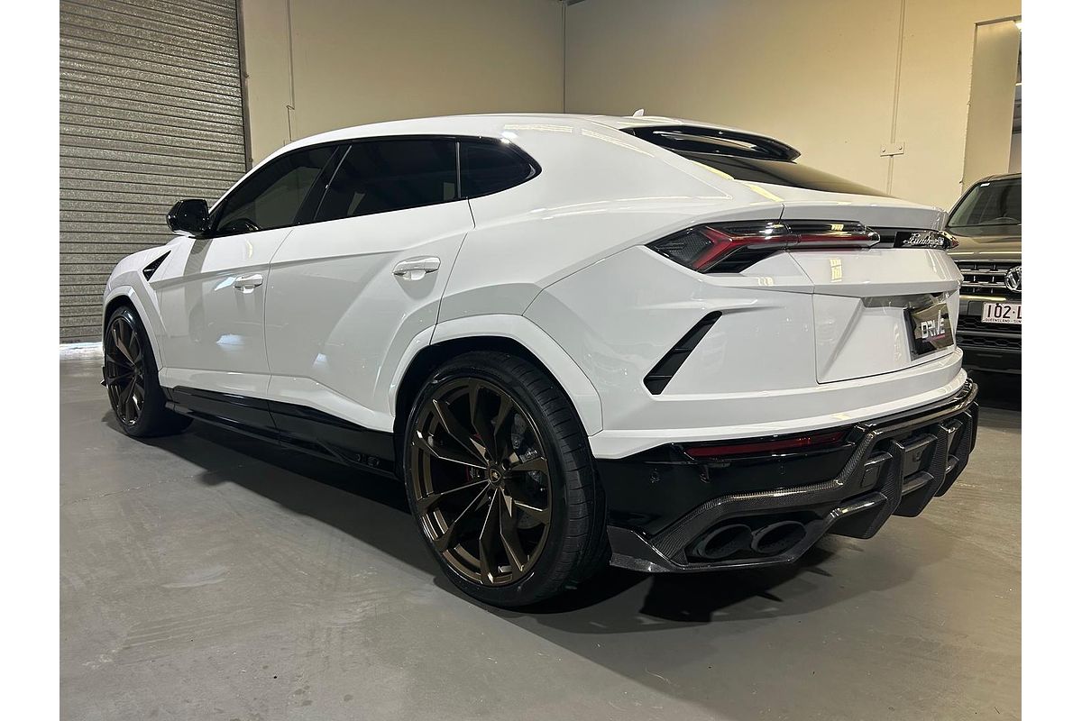 2019 Lamborghini Urus 636