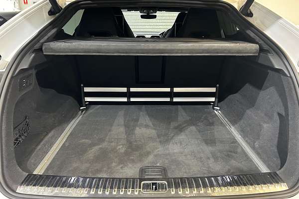2019 Lamborghini Urus 636