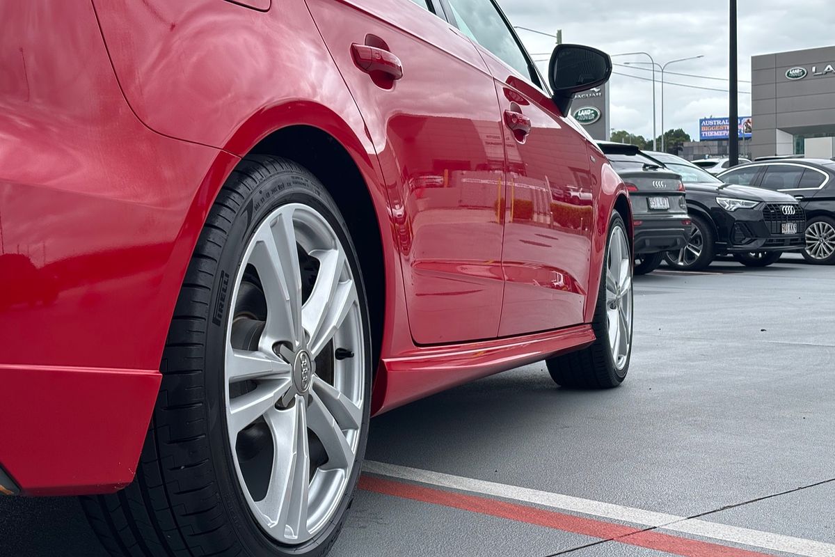 2019 Audi A3 35 TFSI S line plus 8V