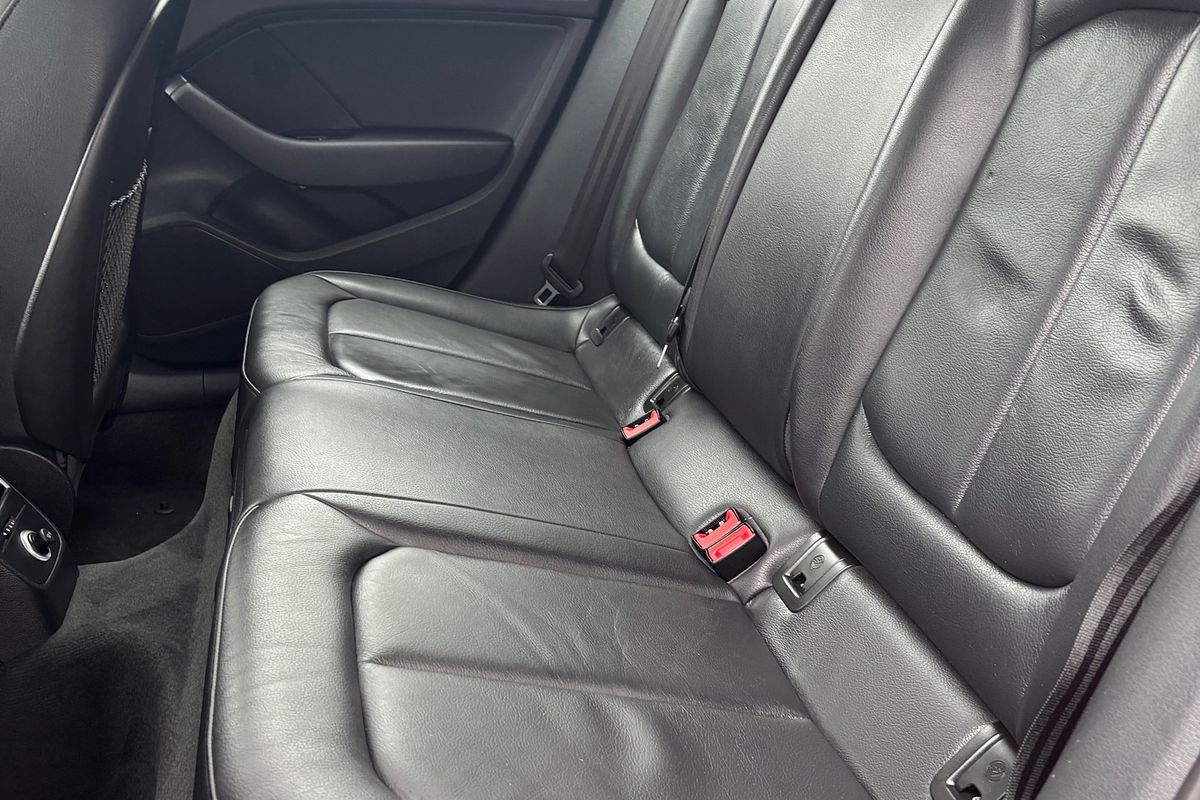 2019 Audi A3 35 TFSI S line plus 8V