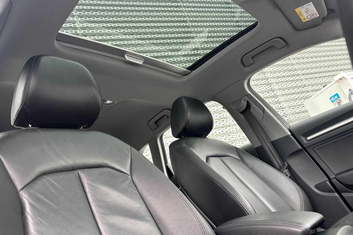 2019 Audi A3 35 TFSI S line plus 8V
