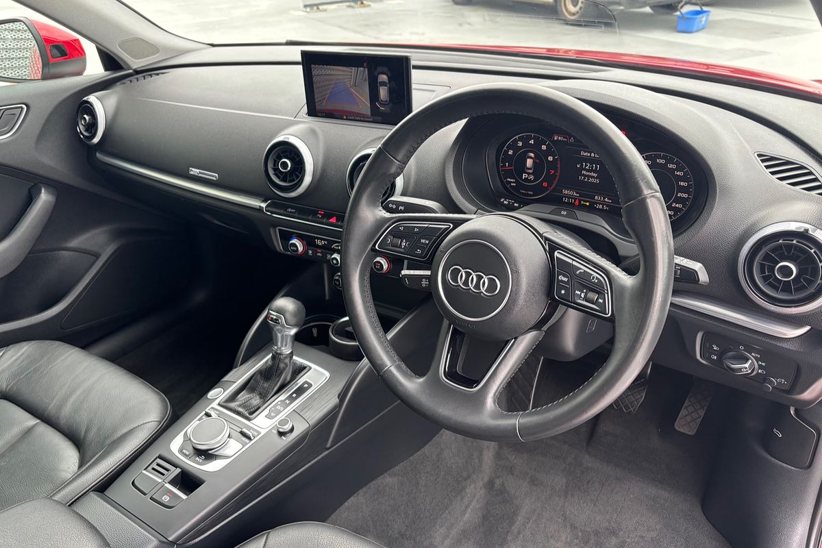 2019 Audi A3 35 TFSI S line plus 8V
