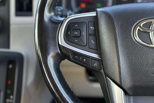 2019 Toyota Hiace Commuter GDH322R