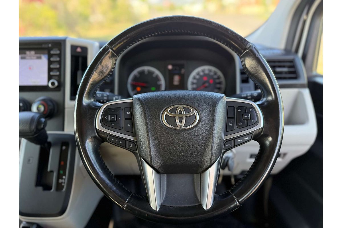 2019 Toyota Hiace Commuter GDH322R