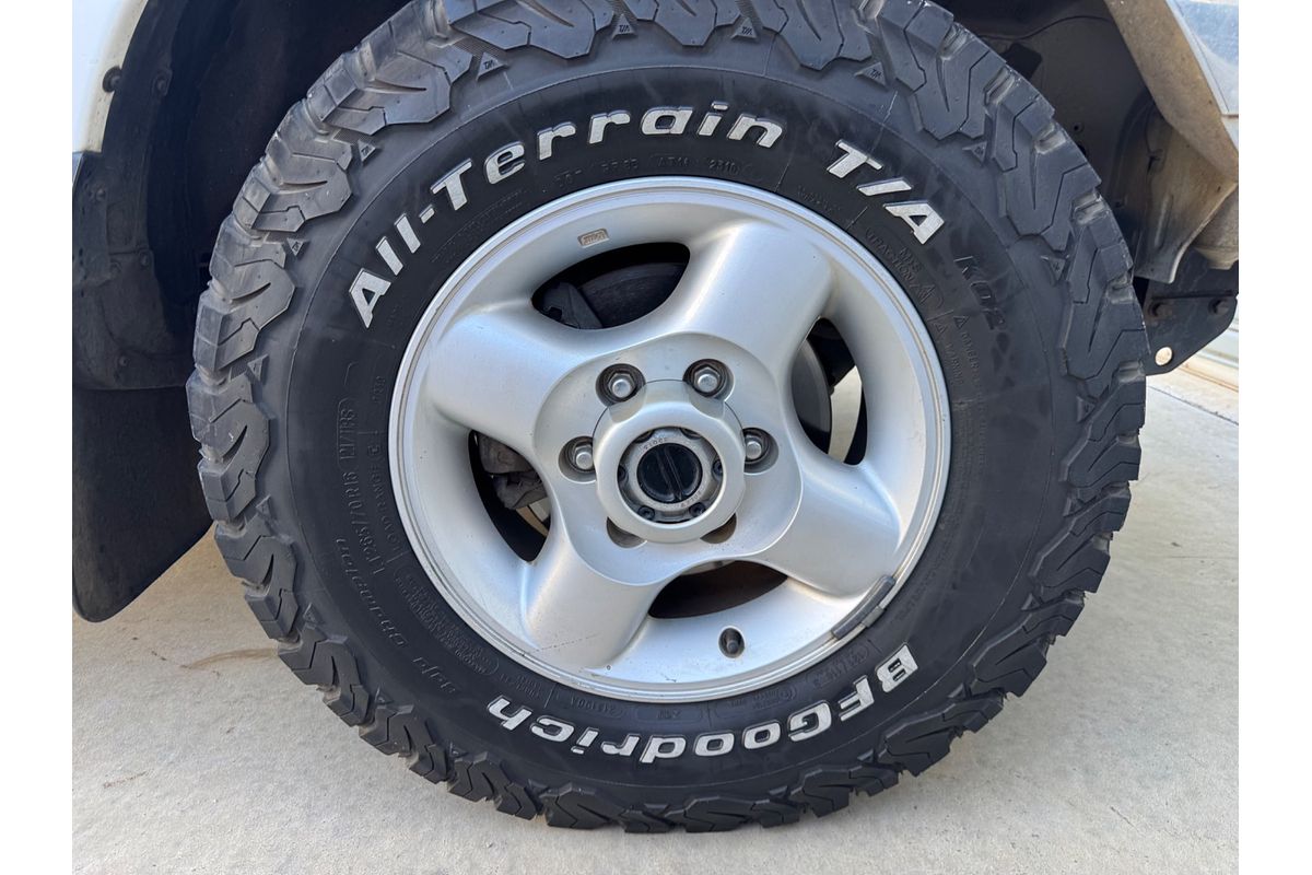 2006 Nissan Navara ST-R D22 S2 4X4