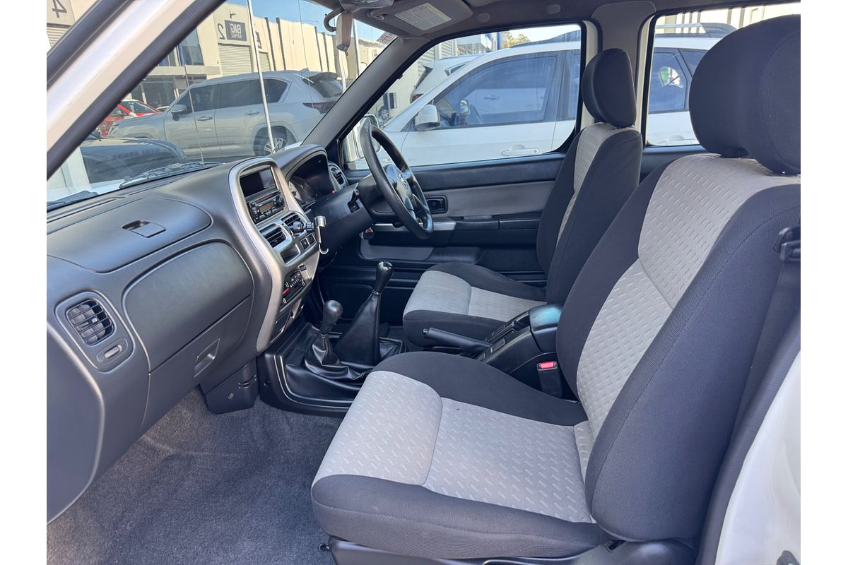2006 Nissan Navara ST-R D22 S2 4X4