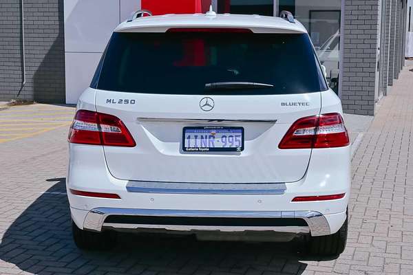 2014 Mercedes-Benz M-Class ML250 BlueTEC W166