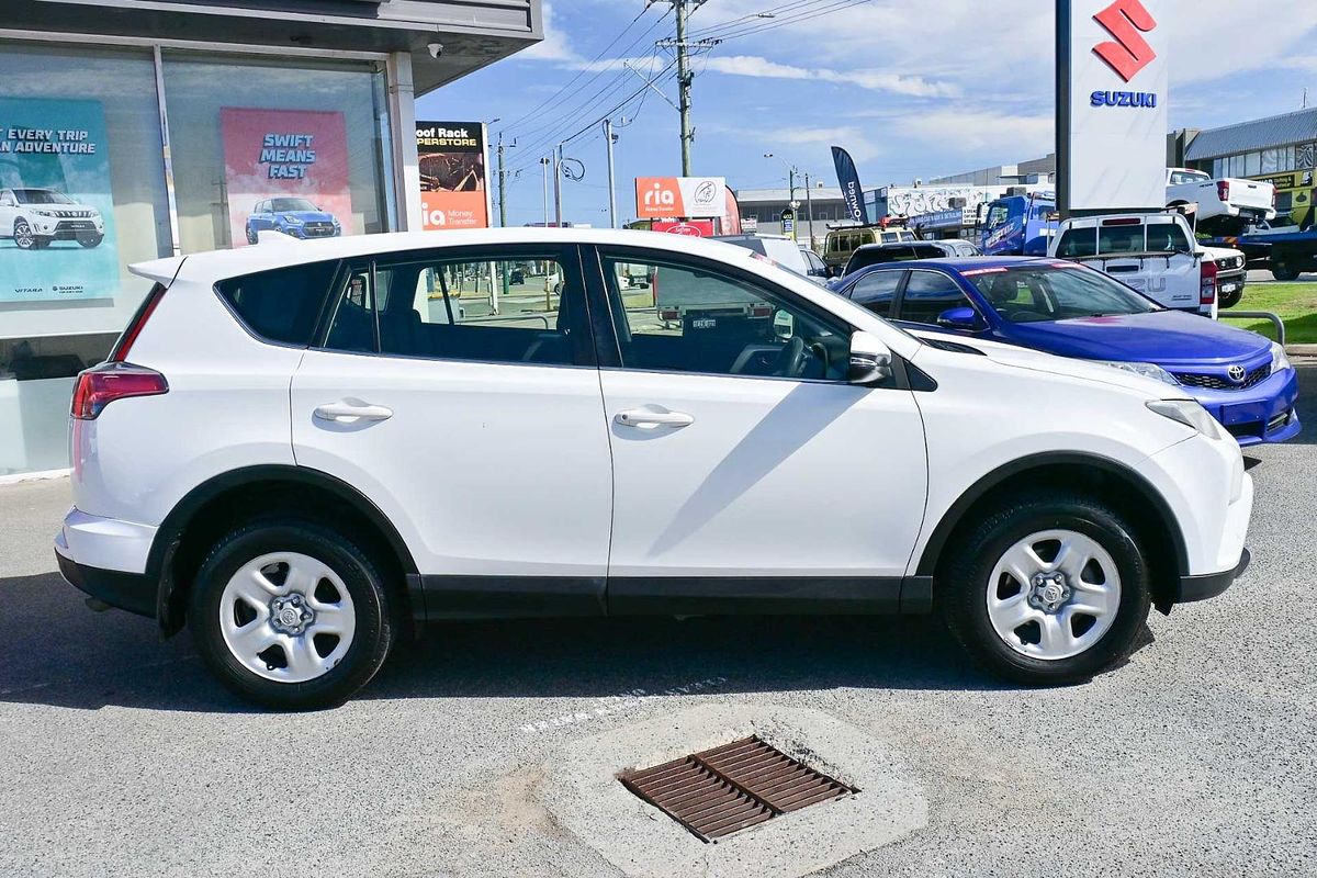 2018 Toyota RAV4 GX ZSA42R