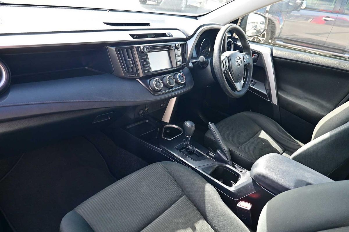 2018 Toyota RAV4 GX ZSA42R