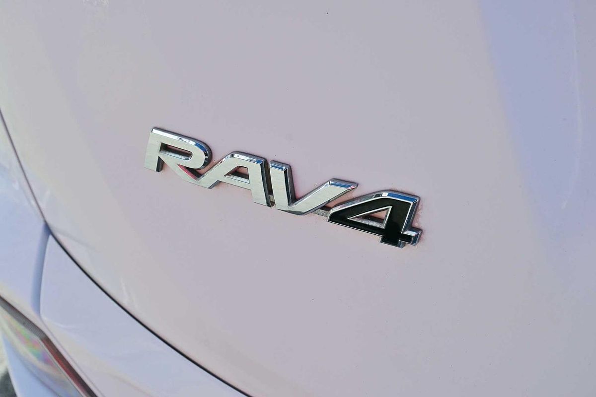 2018 Toyota RAV4 GX ZSA42R