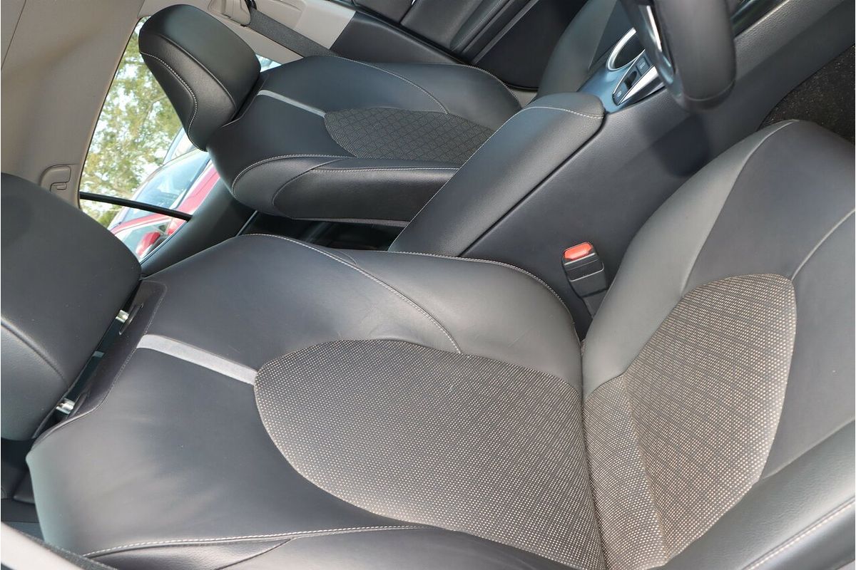2018 Toyota Camry SX ASV70R