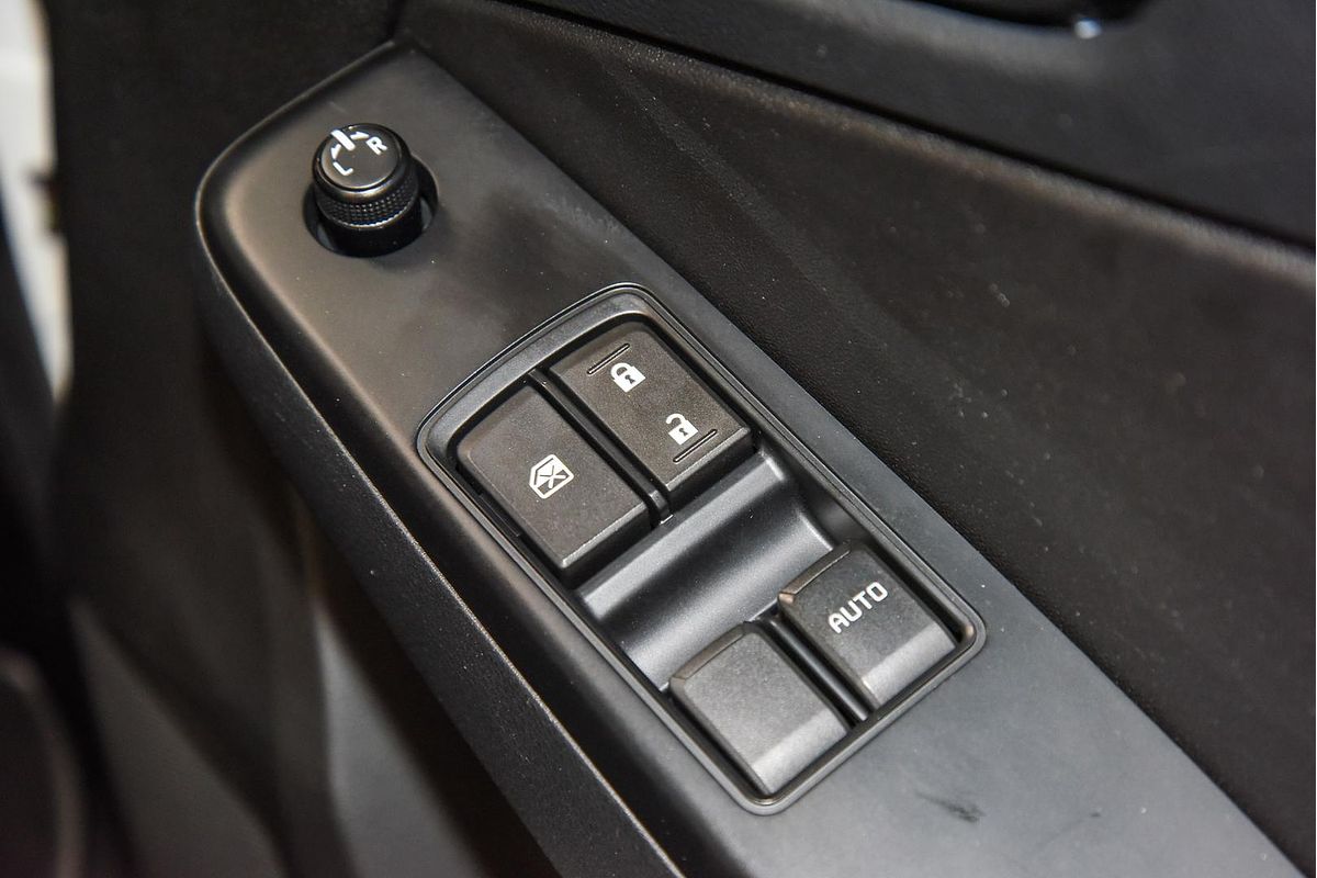2021 Isuzu D-MAX SX High Ride Rear Wheel Drive