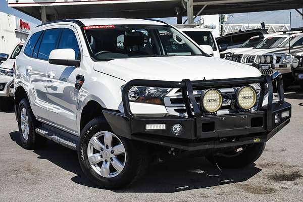 2017 Ford Everest Ambiente UA