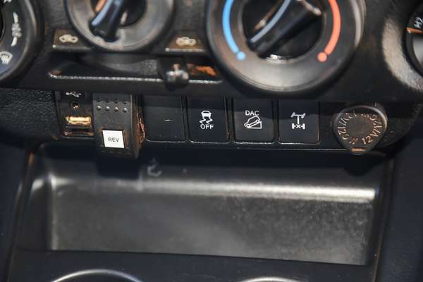2020 Toyota Hilux SR GUN126R 4X4