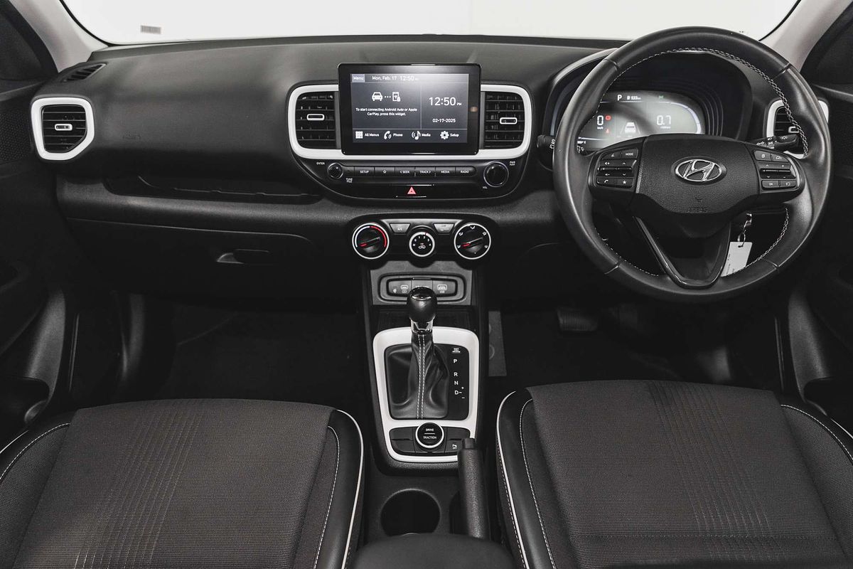 2023 Hyundai Venue Active QX.V5