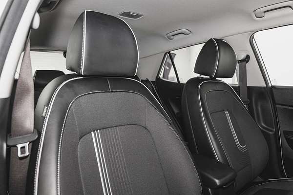 2023 Hyundai Venue Active QX.V5